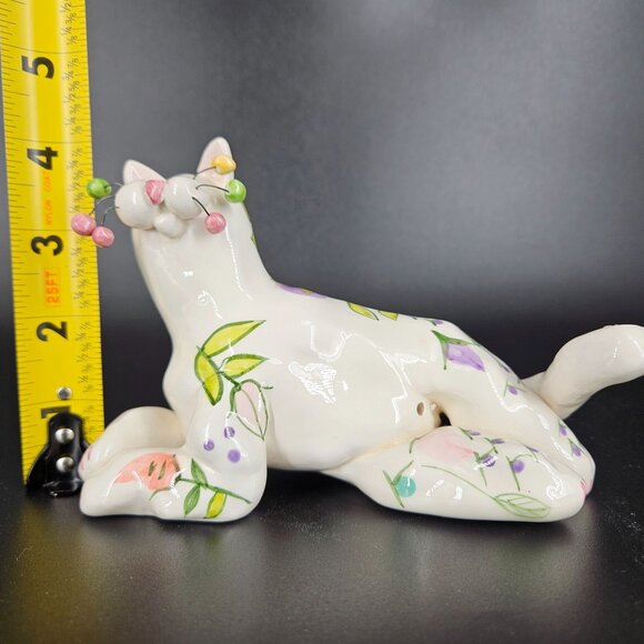 Annaco Creations Lying Cat Figurine Ceramic Floral Signed Amy Lacombe 2001 - Picture 10 of 12